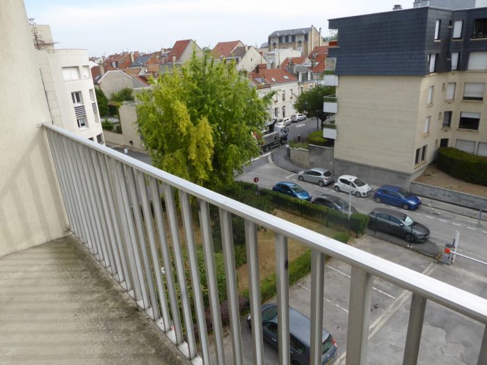 Location annuelle Appartement REIMS 51100 Marne FRANCE