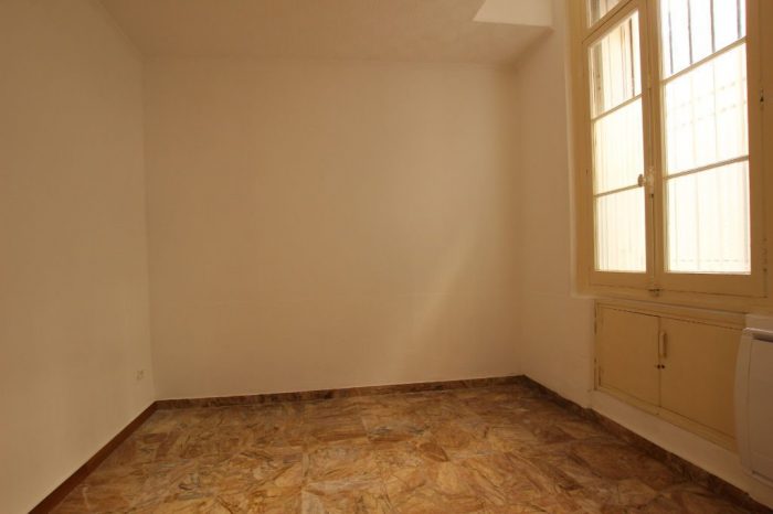 Appartement à louer, 3 pièces - Baixas 66390