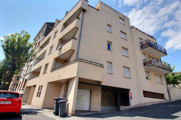 Location annuelle Appartement CLERMONT-FERRAND 63000 Puy de Dme FRANCE