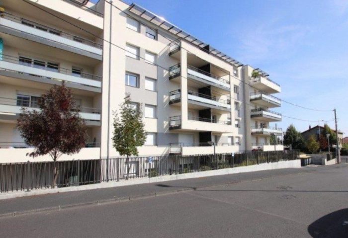 Location annuelle Appartement CLERMONT-FERRAND 63100 Puy de Dôme FRANCE