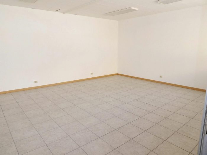 Bureau à louer, 30 m² - Nouméa 98800