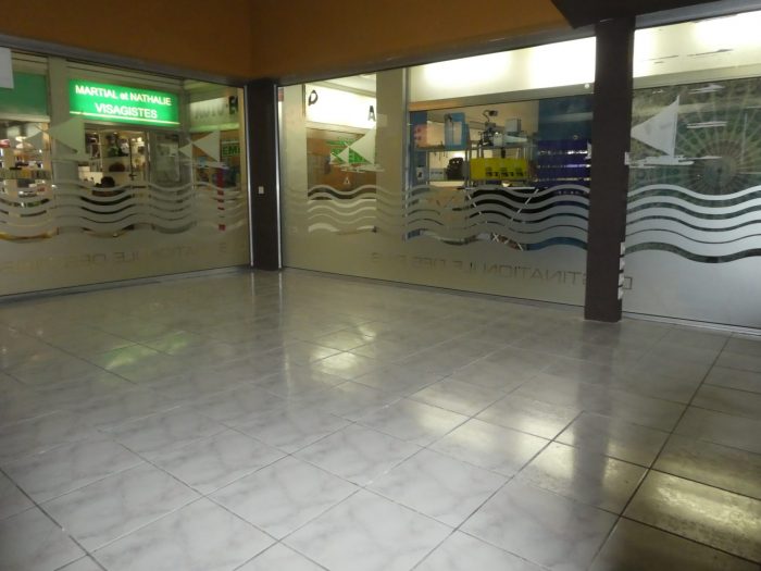 Local commercial à louer, 79 m² - Nouméa 98800