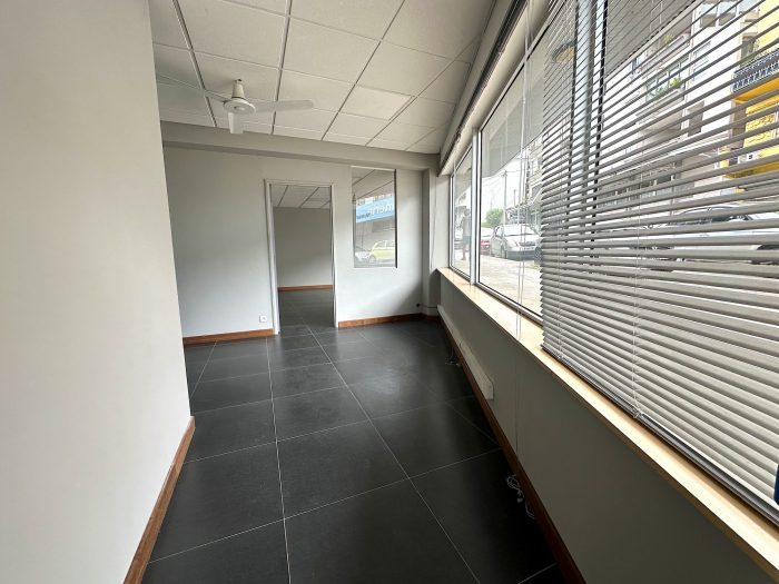 Local commercial à louer, 85 m² - Nouméa 98800