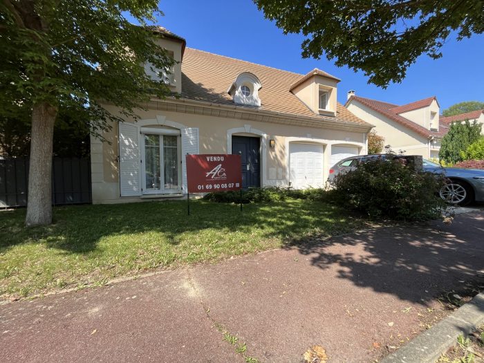 Maison individuelle à vendre, 6 pièces - Saint-Pierre-du-Perray 91280