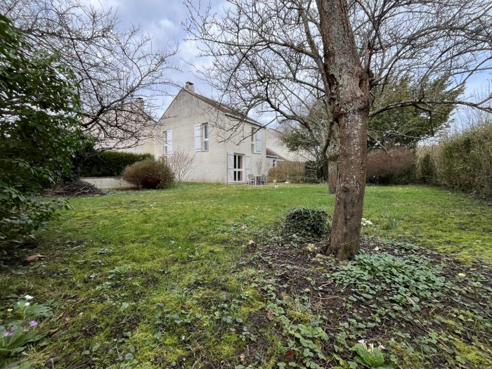 Maison mitoyenne 2 côtés à vendre, 6 pièces - Tigery 91250