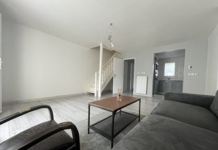 Vente Maison/Villa SAINT-PIERRE-DU-PERRAY 91280 Essonne FRANCE