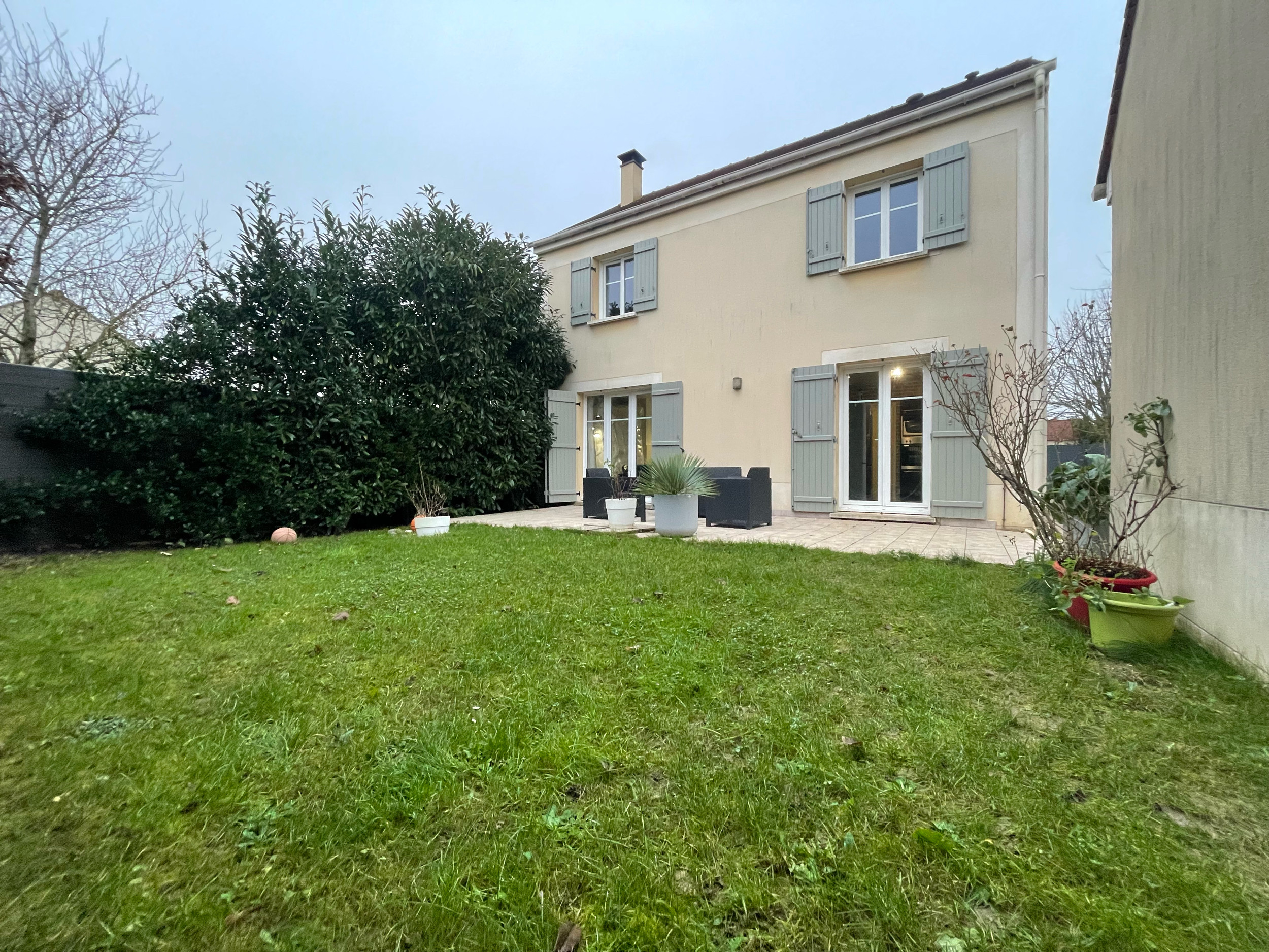 Vente Maison/Villa SAINT-PIERRE-DU-PERRAY 91280 Essonne FRANCE