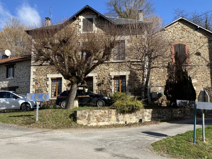 Maison ancienne à vendre, 6 pièces - Châteauneuf-la-Forêt 87130