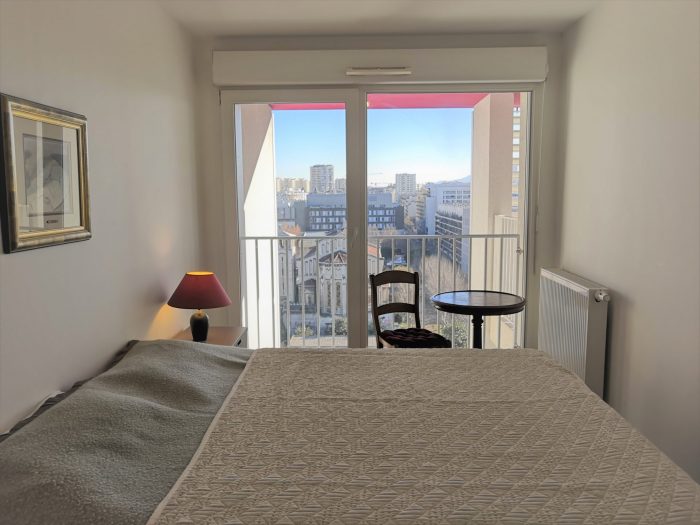 Duplex for rent, 3 rooms - Marseille 13003