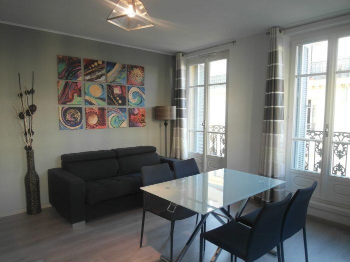 Apartment for rent, 2 rooms - Marseille 13002