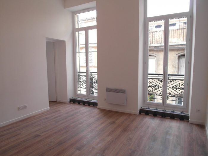 Apartment for rent, 1 room - Marseille 13001