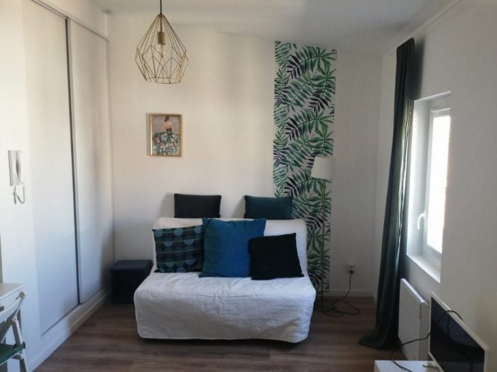 Apartment for sale, 1 room - Marseille 13001