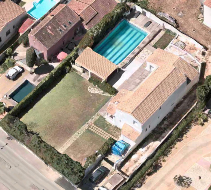 Photo Maison 190m2 sur terrain 1000m2 avec piscine image 1/11