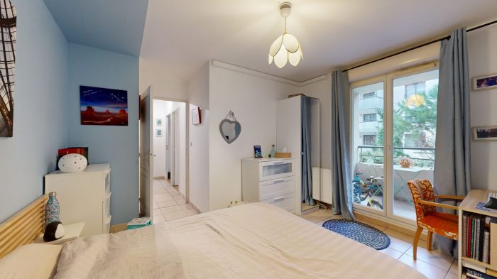 Photo Superbe appartement T4 de 87m² avec balcons et box fermé - Rue Arago - Villeurbanne image 6/11