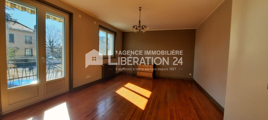Vente Maison 110m² 5 Pièces à Saint-Marcellin-en-Forez (42680) - Libération 24