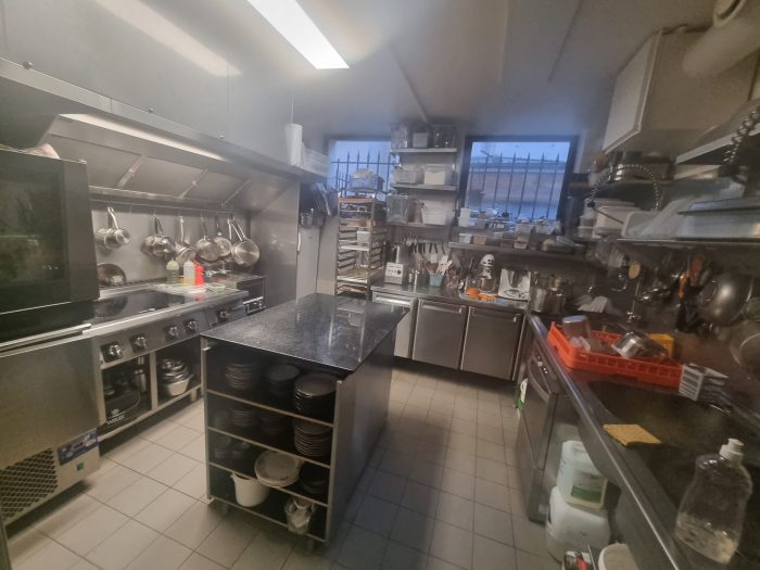 Restaurant avec extraction et petit loyer dans le 20eme arrondissement de Paris