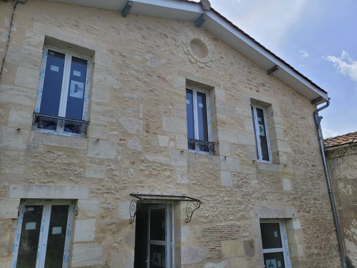 Vente Maison/Villa SAINT-MARTIN-LACAUSSADE 33390 Gironde FRANCE