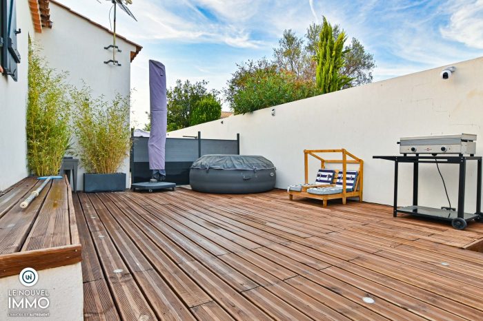 Photo Villa contemporaine t5 - 500 m² - piscine - terrasses image 4/25