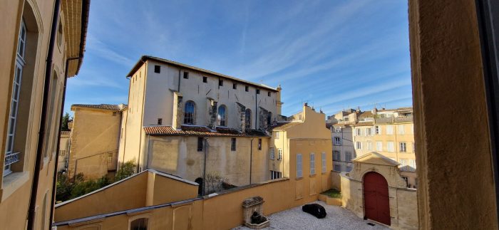 Appartement à louer, 1 pièce - Aix-en-Provence 13100