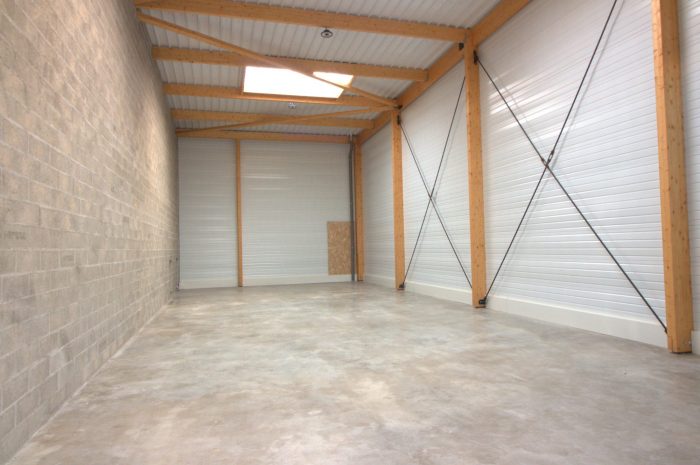 Photo Entrepôt neuf de 150 m² sur Gazeran image 2/6