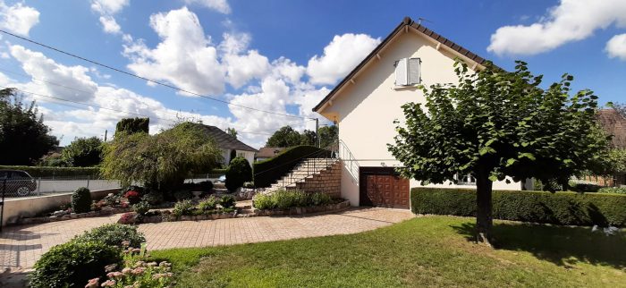 Villa à vendre, 6 pièces - Saint-Rémy 71100