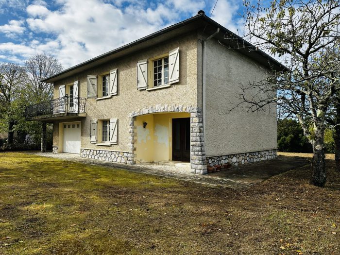 Maison secteur Villegagne à Castres avec 5 chambres et 2500 m² jardin
