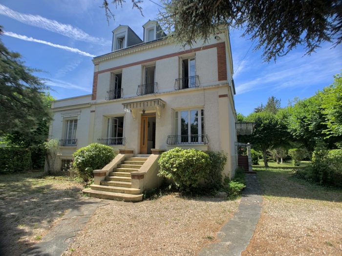 Maison à vendre, 9 pièces - Les Pavillons-sous-Bois 93320