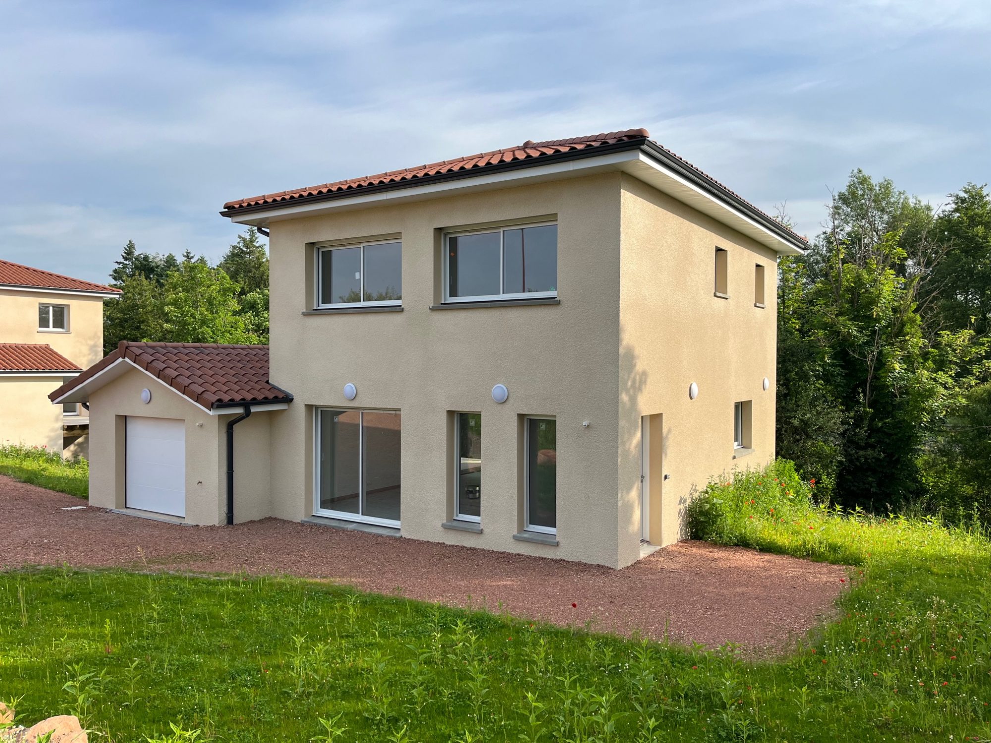 Location annuelle Maison/Villa SAINT-SYMPHORIEN-DE-LAY 42470 Loire FRANCE