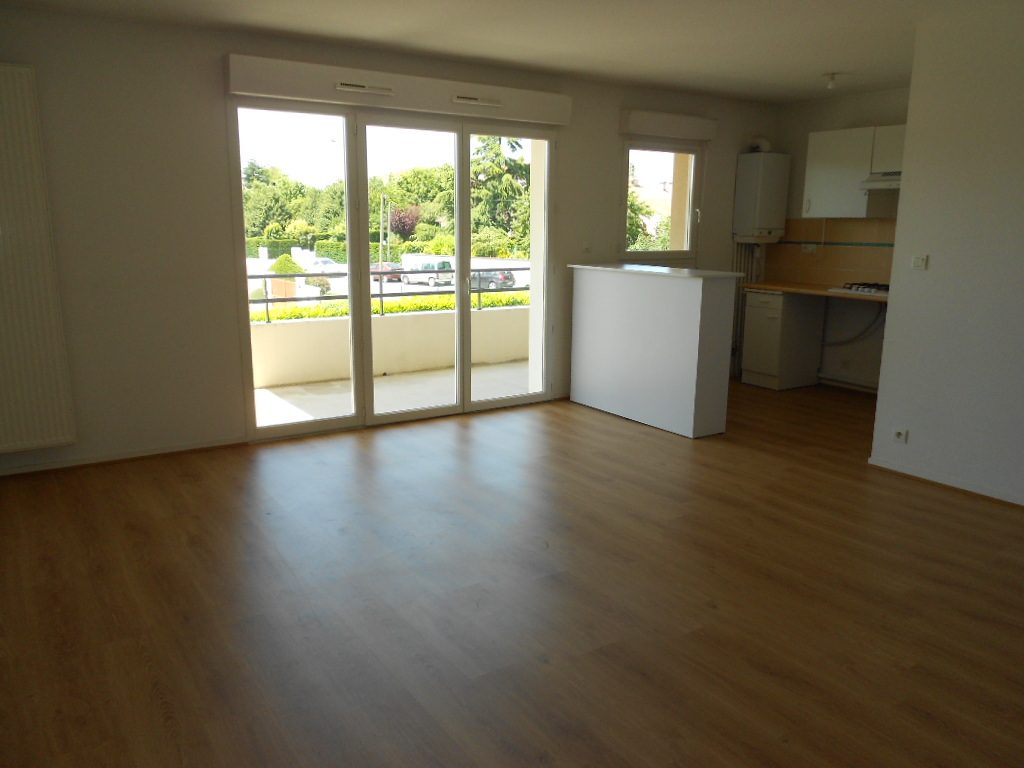 Location annuelle Appartement POITIERS 86000 Vienne FRANCE