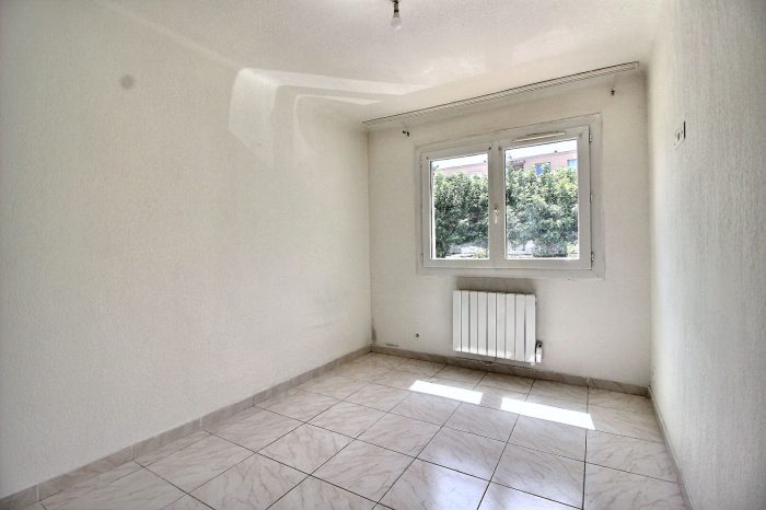 Appartement à vendre, 3 pièces - Draguignan 83300