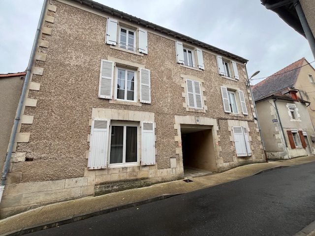 Vente Immeuble MONTMORILLON 86500 Vienne FRANCE