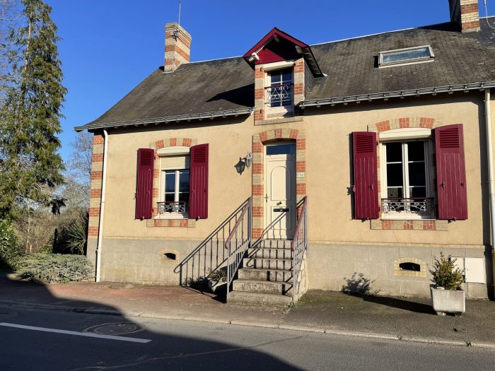Vente Maison/Villa MONTFORT-LE-GESNOIS 72450 Sarthe FRANCE