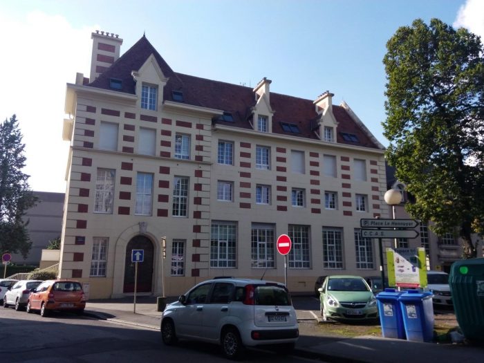 Location annuelle Appartement LISIEUX 14100 Calvados FRANCE