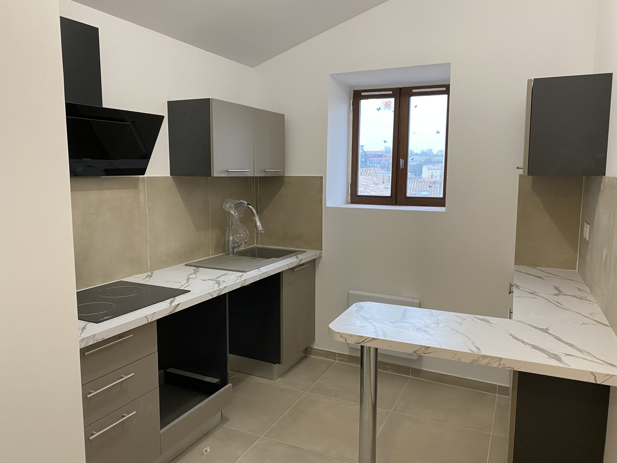 Location annuelle Appartement LES VANS 07140 Ardche FRANCE