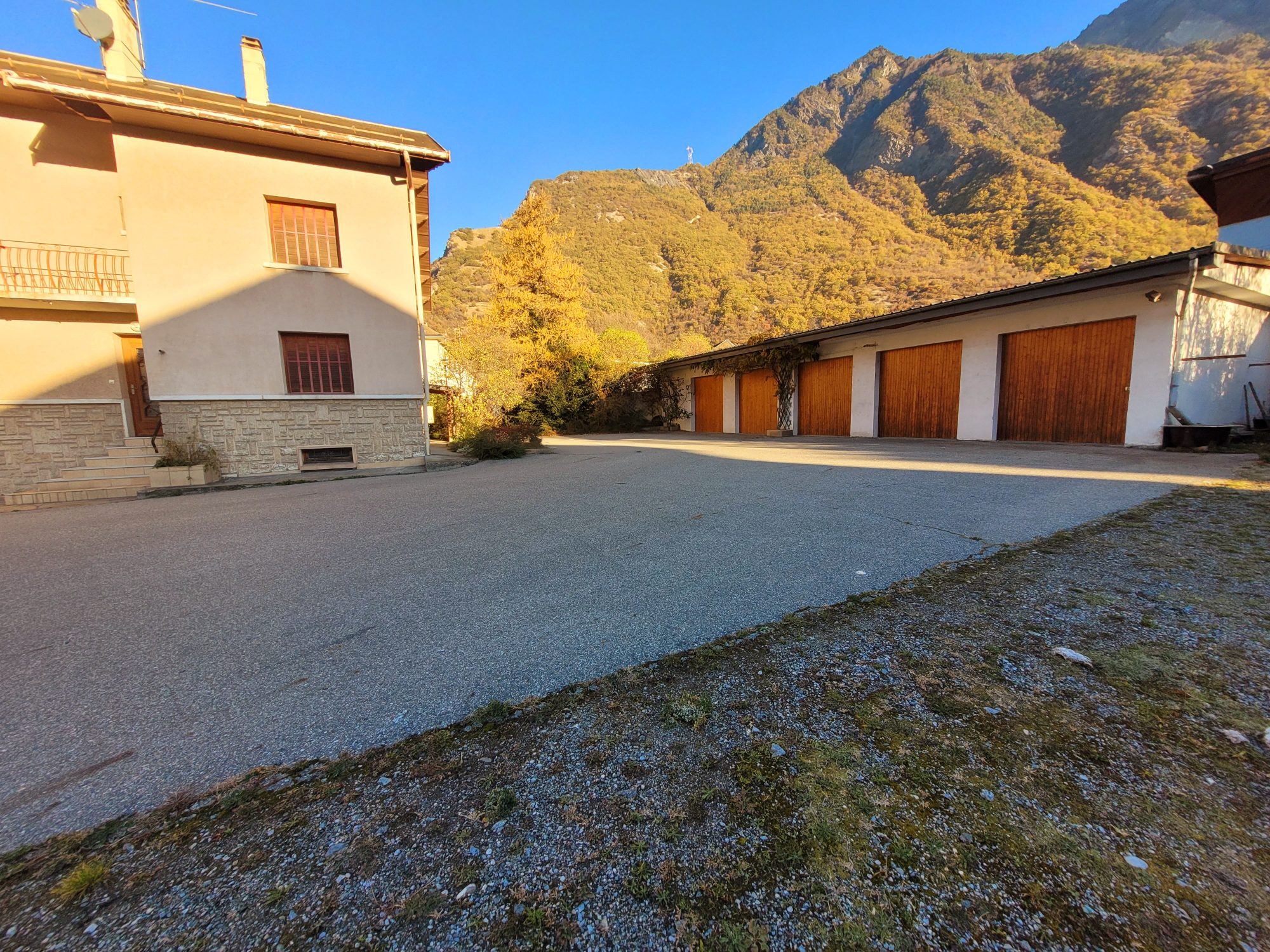 Vente Immeuble SAINT-JULIEN-MONT-DENIS 73870 Savoie FRANCE