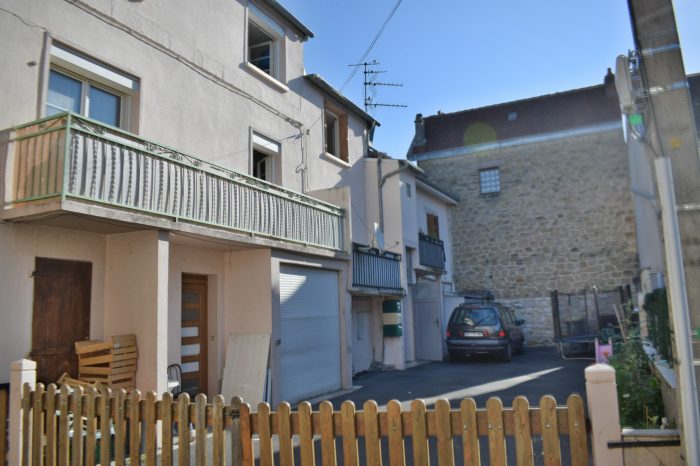 Immeuble à vendre, 180 m² - Brive-la-Gaillarde 19100