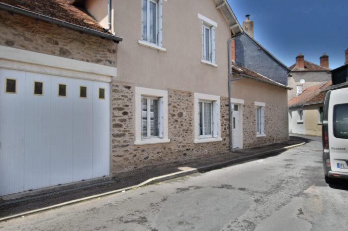 Maison à vendre, 6 pièces - Lubersac 19210