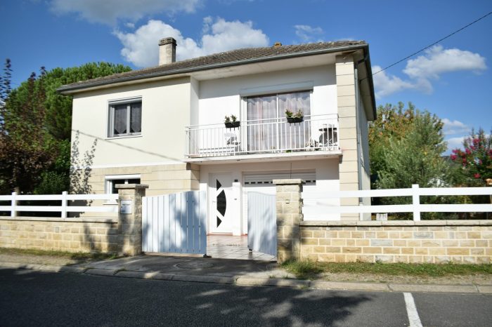 Maison à vendre, 5 pièces - Saint-Pantaléon-de-Larche 19600