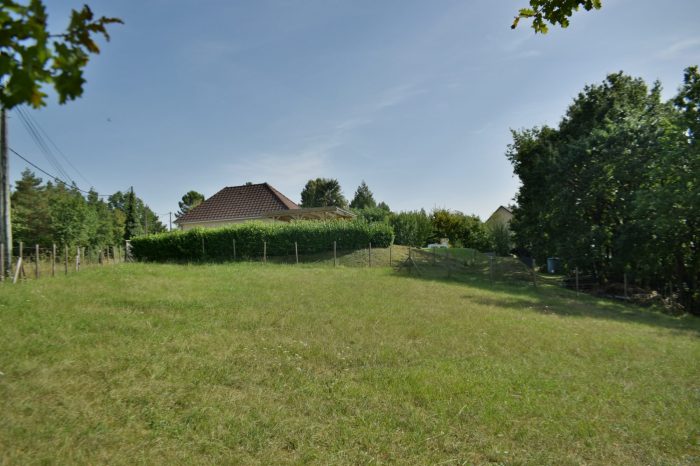 Terrain constructible à vendre, 1170 m² - Noailles 19600