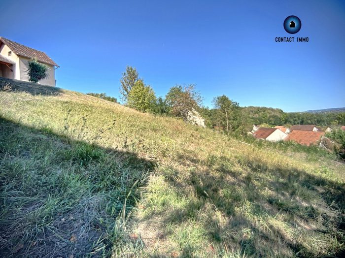 Terrain constructible à vendre, 2000 m² - Saint-Pantaléon-de-Larche 19600