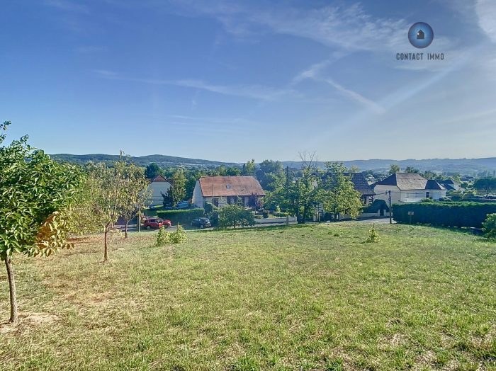 Terrain constructible à vendre, 851 m² - Saint-Pantaléon-de-Larche 19600