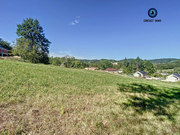 Terrain constructible à vendre, 2333 m² - Cublac 19520