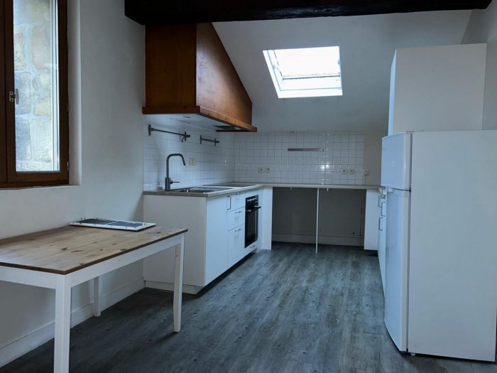 Appartement à louer, 3 pièces - Bordeaux 33000