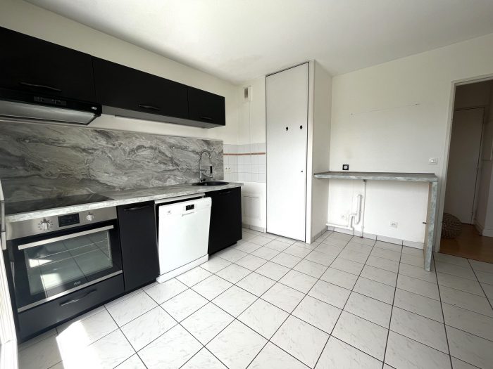 Appartement à vendre, 3 pièces - Bordeaux 33300