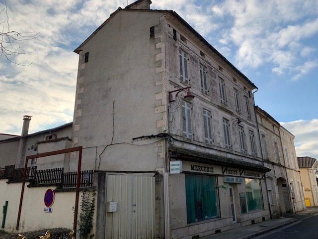Vente Immeuble SAINT-SEVERIN 16390 Charente FRANCE