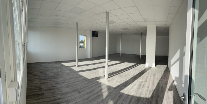 Bureau à louer, 122 m² - Écouflant 49000