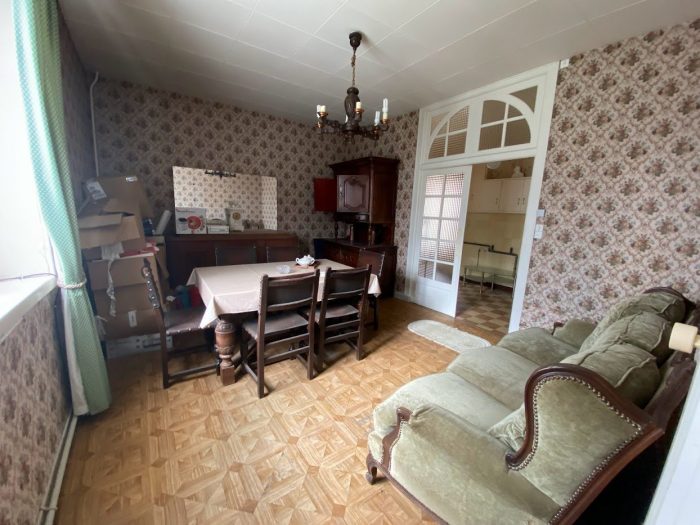 Maison ancienne à vendre, 5 pièces - Ernée 53500