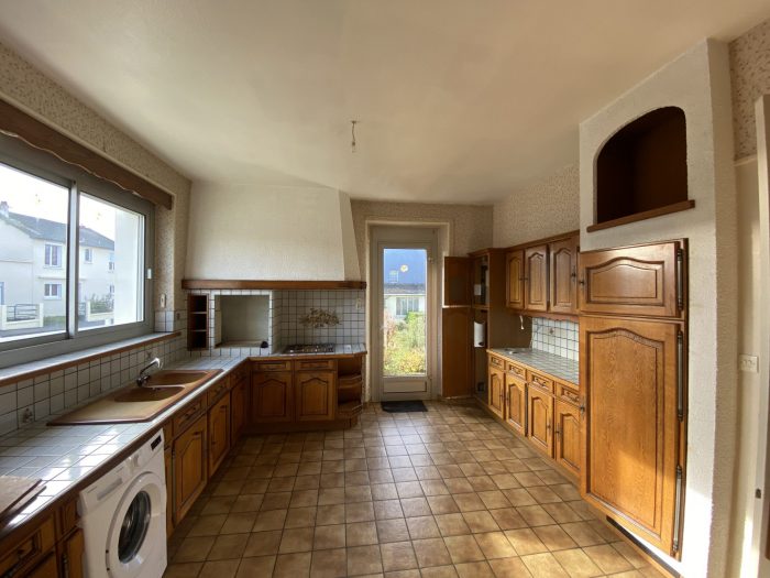 Maison ancienne à vendre, 4 pièces - Chemillé 49120