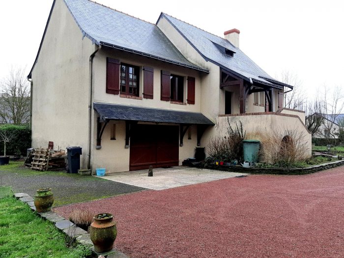 Maison traditionnelle à vendre, 7 pièces - Saint-Georges-sur-Loire 49170
