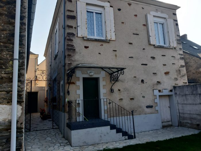 Maison bourgeoise à vendre, 6 pièces - Candé 49440